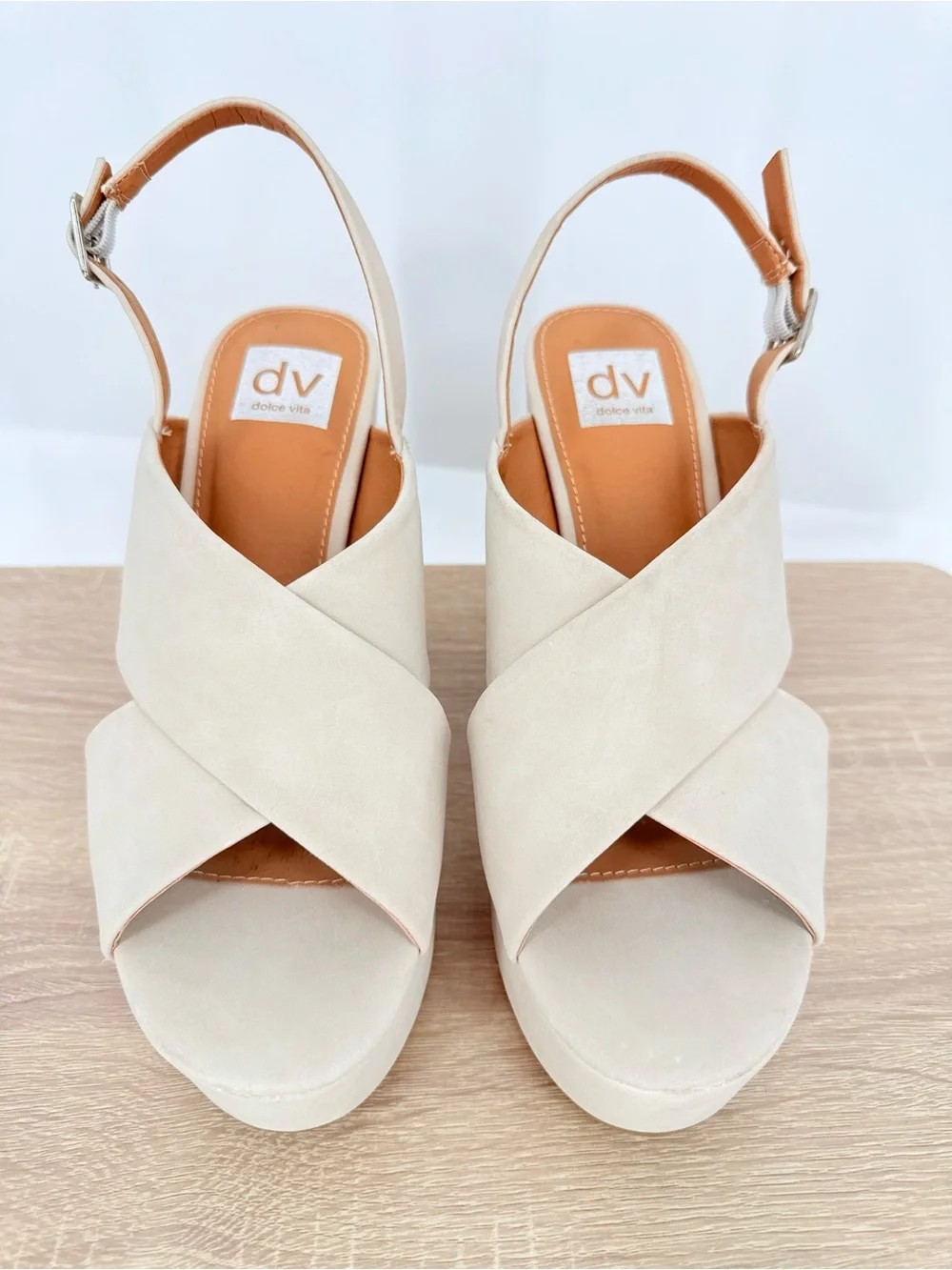 DV Dolce Vita Cypress Platform Sandals Cream Suede Crisscross Slingback Heel 9.5